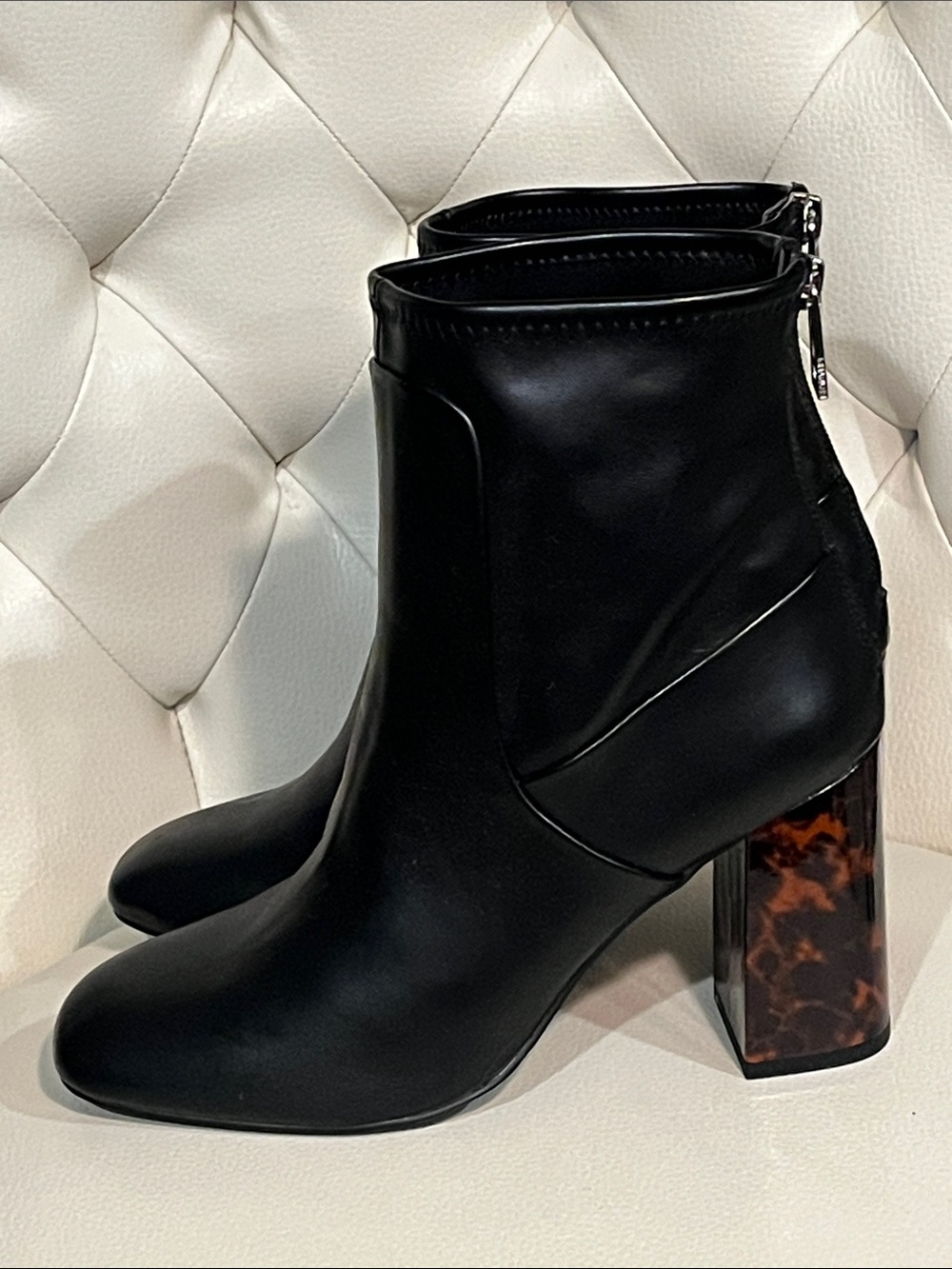 Charles David Black Faux Leather Ankle Boots Tortoiseshell Block Heel Size 8